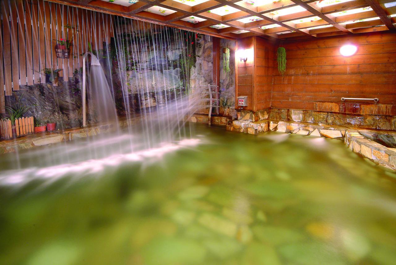 Hejia Hot Spring Hotel Nhân Ái Ngoại thất bức ảnh